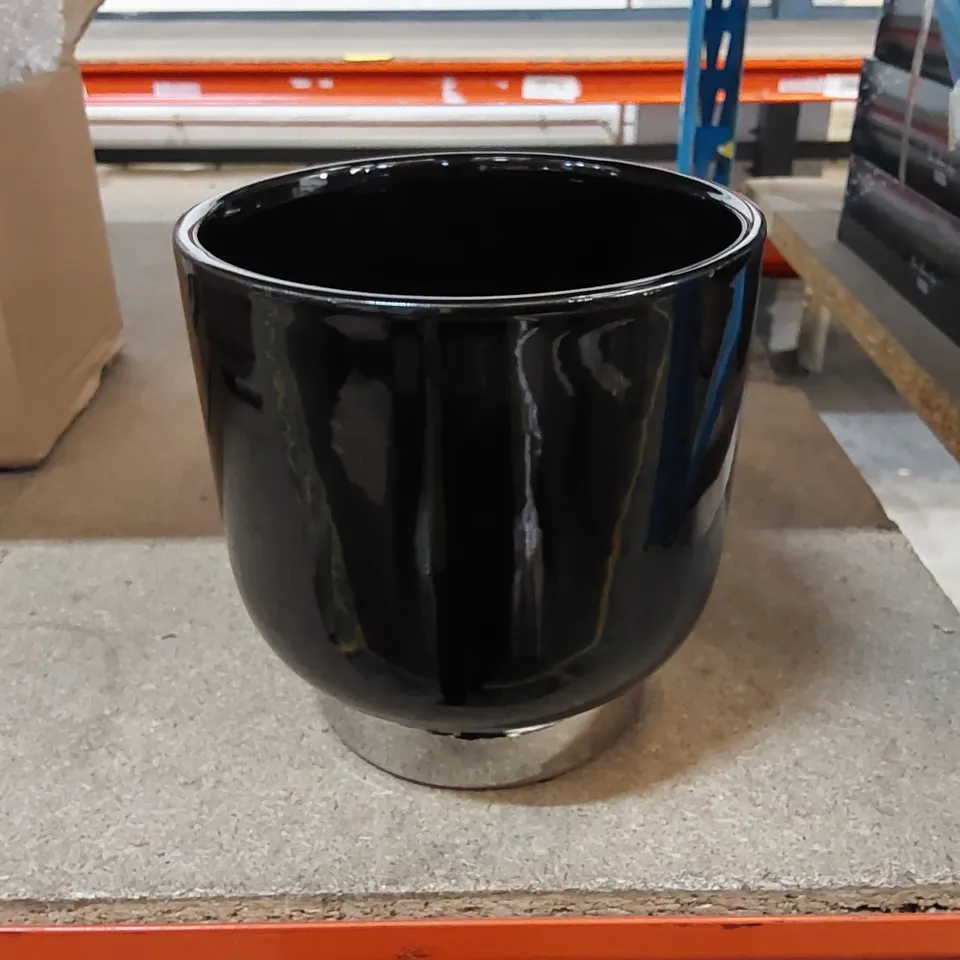 BOXED ANYELIS CERAMIC INDOOR CACHEPOT PLANTER 