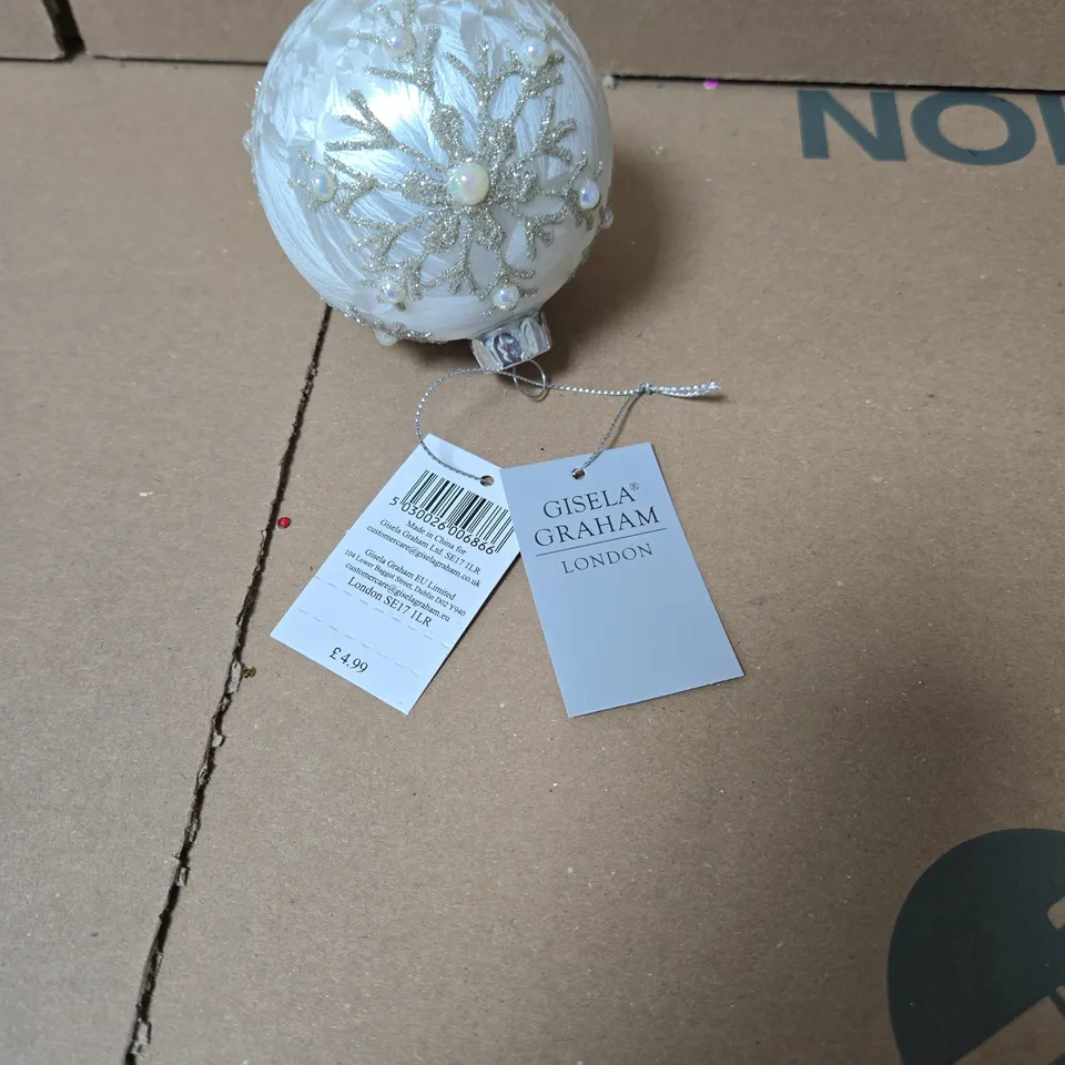 BOX OF 7 X 12 GISELA GRAHAM LONDON WHITE SNOWFLAKE EMBELLISHED CHRISTMAS HANGING ORNAMENTS