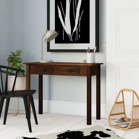 BOXED BAITZ DESK