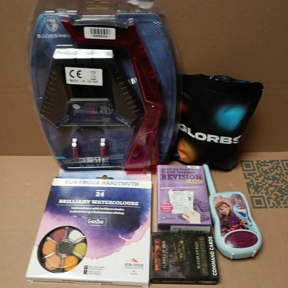 APPROXIMATELY 15 ASSORTED TOYS & GAMES PRODUCTS TO INCLUDE REVISION CARDS, SADES GAMING HEADSET STAND, GLORBS, ETC