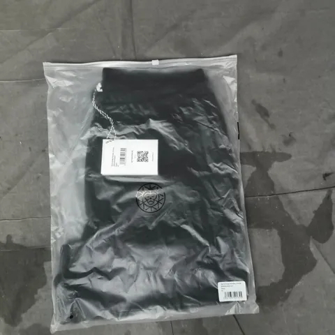 BOX OF APPROXIMATELY 20 BRASS MONKEY MENS SHORTS IN BLACK SIZE MEDIUM