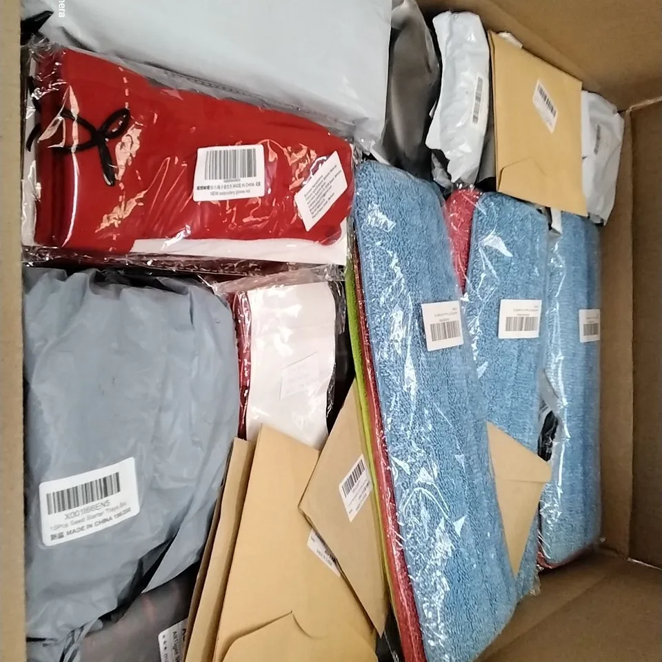 PALLET CONTAINING 6 BOXES OF ASSORTED HOUSEHOLD ITEMS TO INCLUDE BOXED GOLD METAL BUSINESS CARD DISPLAYS 