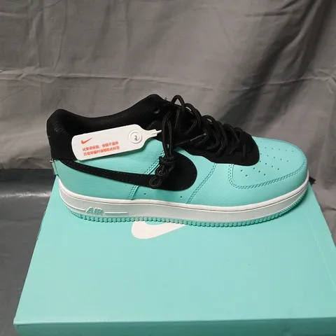 NIKE AIR FORCE 1 SNEAKERS – TURQUOISE/BLACK UK SIZE 9