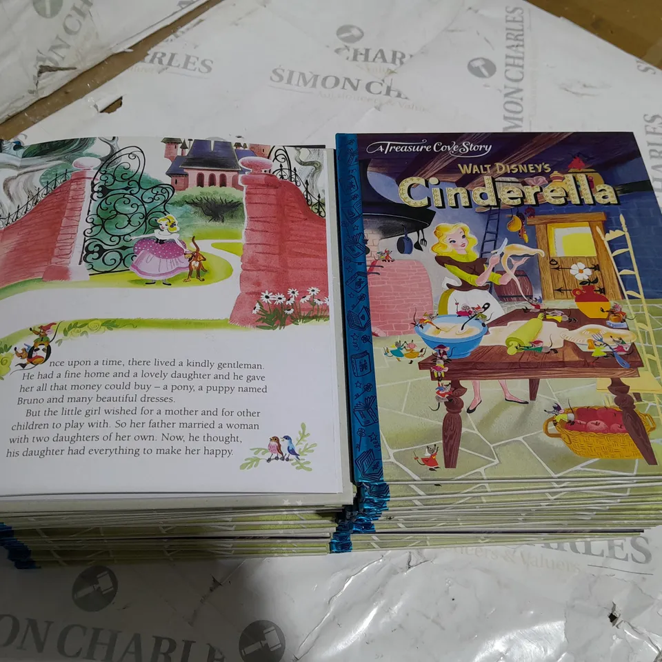 LOT OF 32 WALT DISNEYS CINDERELLA STORY BOOKS