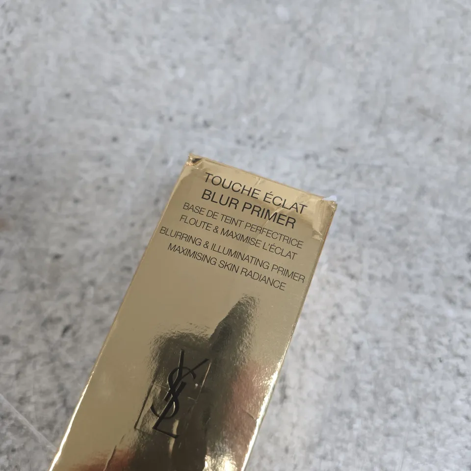 BOXED YVES SAINT LAURENT TOUCHE ÉCLAT BLUR PRIMER – 30 ML