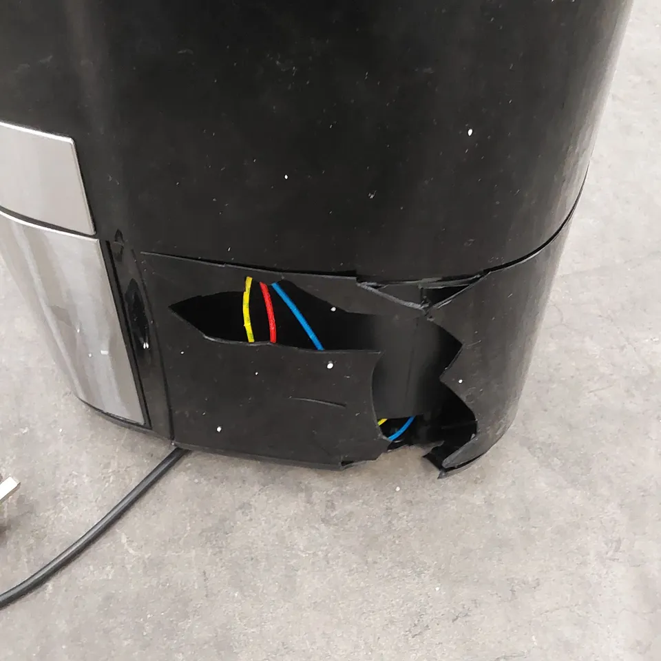 BOXED AIR FRYER, MODEL: TTAF-501MST