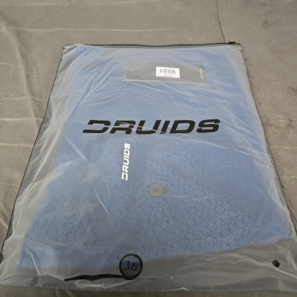 DRUIDS CLIMA TOUR WINNER SHORTS – NAVY, UK 36