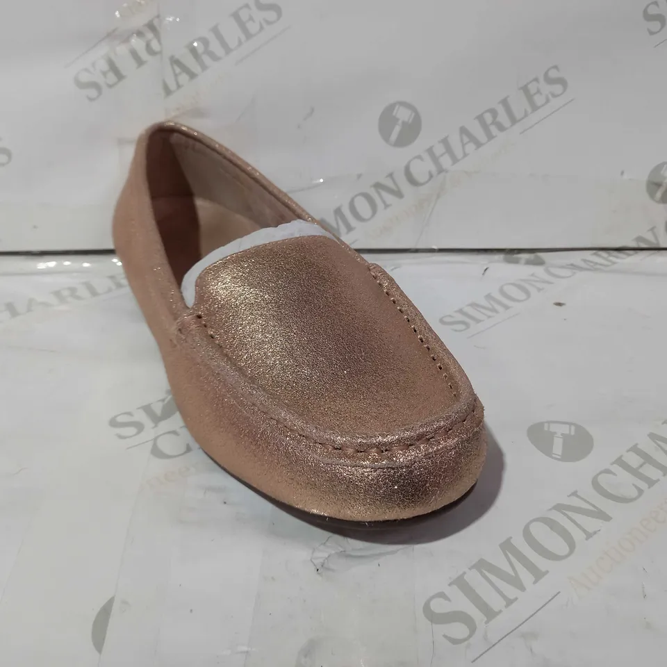 BOXED PAIR OF VIONIC "DEBBIE" LOAFER IN ROSE GOLD, UK SIZE 6