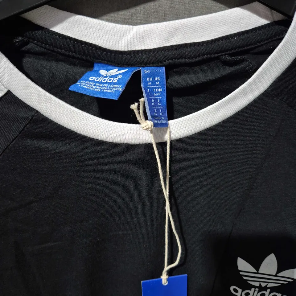 ADIDAS ORIGINALS BLACK T-SHIRT WITH WHITE STRIPES – UK M