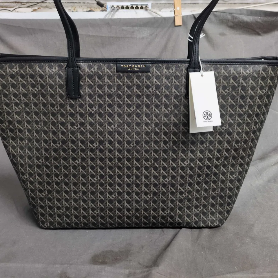 TORY BURCH TOTE BAG – MONOGRAM PRINT 