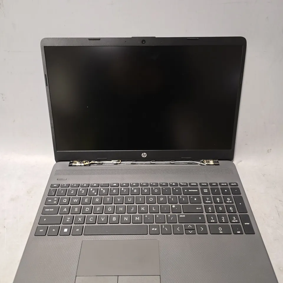 HP 255 G9 LAPTOP