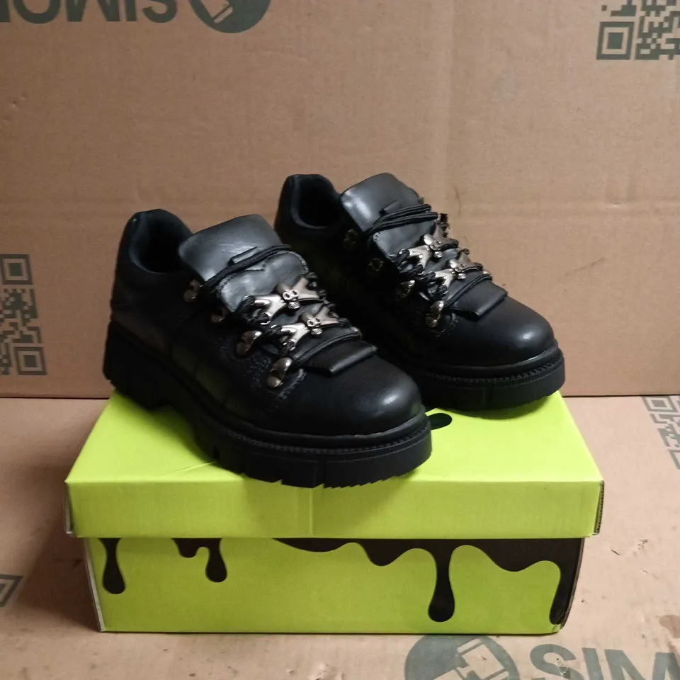 KOI KIDZ LIL RIMO CORE TRAINERS BLACK SIZE 13