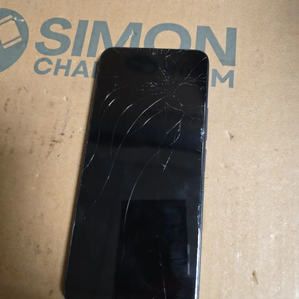 TCL SMARTPHONE – BLACK, CRACKED FRONT DISPLAY 