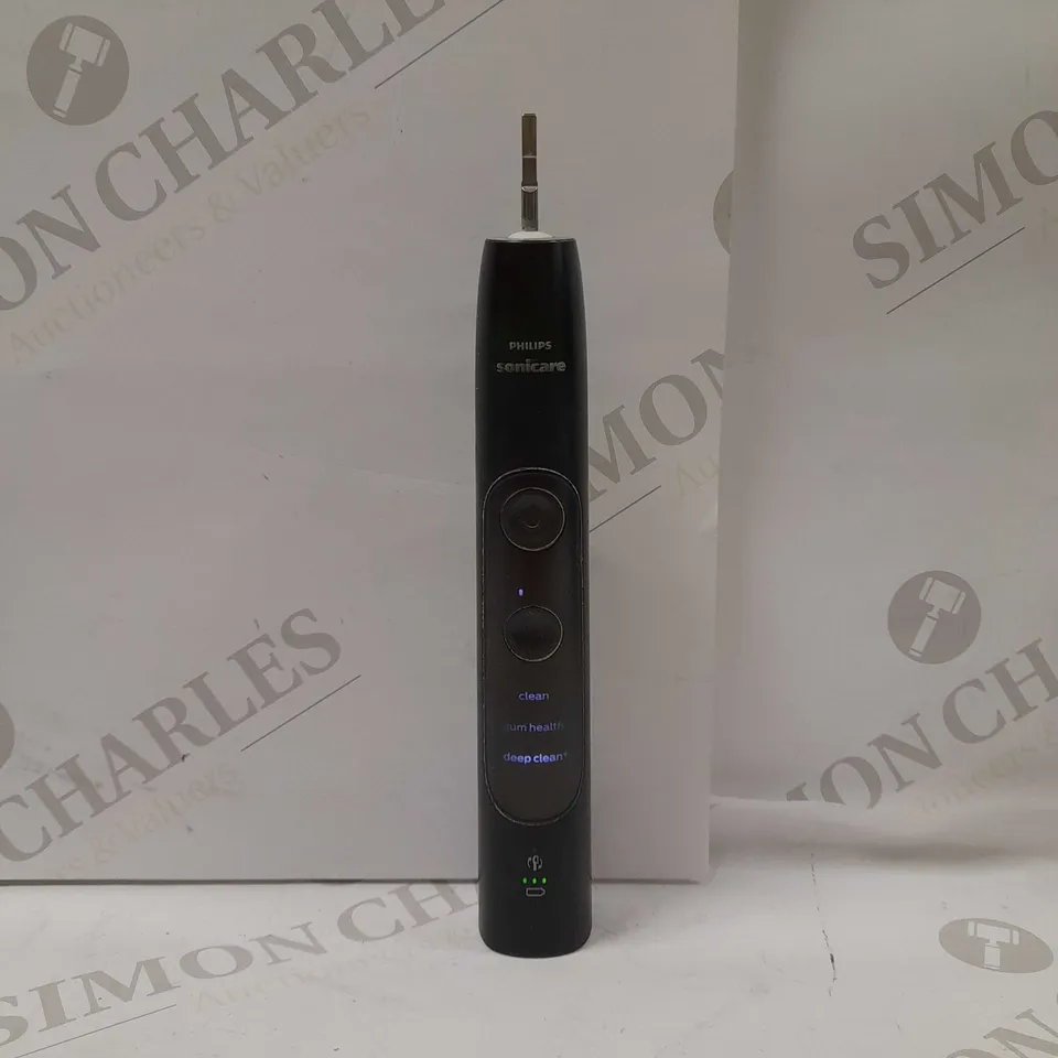 PHILIPS SONICARE 7300 TOOTHBRUSH