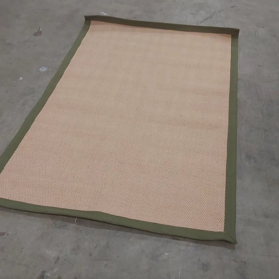 QUALITY DESIGNER AREA RUG - APPROXIMATELY 170 x 120cm