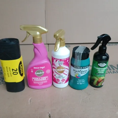 APPROX 5 ASSORTED CLEANING PRODUCTS AND ACCESSORIES TO INCLUDE - HEAVY DUTY BIN BAGS FABULOSA AND CARNIVOROUS PLANT FOOD