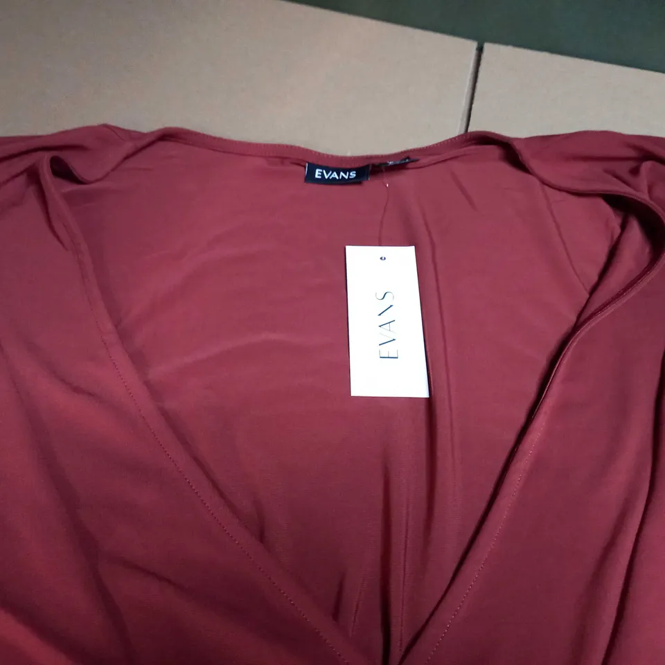 EVANS CHESTNUT PLUNGE TOP - SIZE 22/24