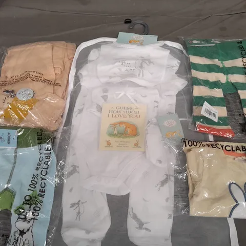 5 ASSORTED INFANT CLOTHING TO INCLUDE GUESS HOW MUCH I LOVE YPU 6-PIECE SET, MOOMIN FREE TO EXPLORE LEGGING 0-6 MONTHS, BLADE & ROSE MIFFY IN THE VEG PATCH TOP 0-6 MONTHS