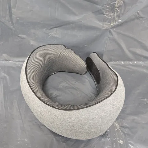 NOMADIKE TRAVEL PILLOW