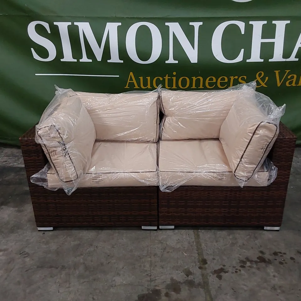 DESIGNER RATTAN 2 SEATER GARDEN/PATIO SOFA IN CHOCOLATE MIX AND COFFEE CREAM COLOUR WITH CUSHIONS