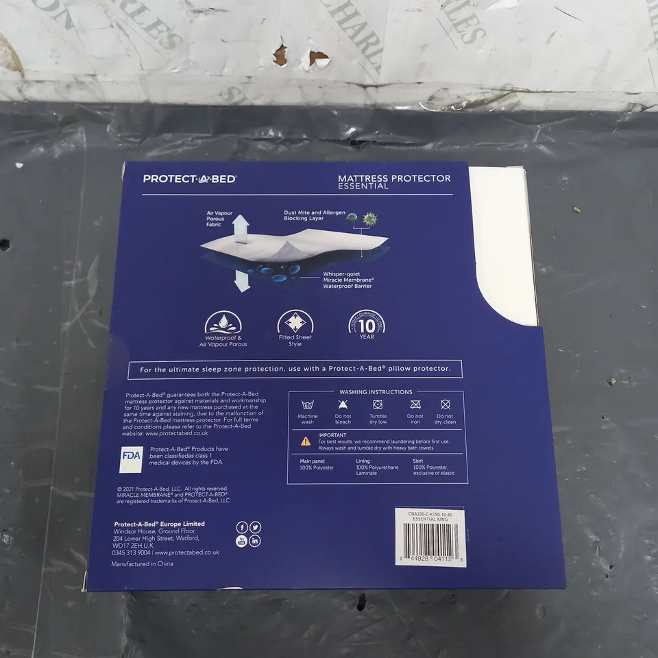 WHITE MATTRESS PROTECTOR KING SIZE