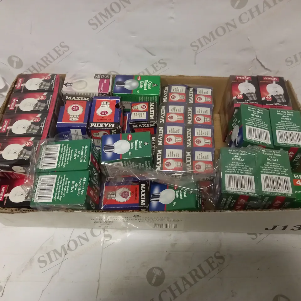 LOT TO CONTAIN 45 ASSORTED LIGHT BULBS, SPECIFICATIONS AND BRANDS MAY VARY, BRANDS INCLUDE BELL, MAXIM & EVERYDAY