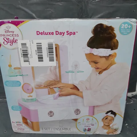 BOXED DISNEY PRINCESS STYLE DELUXE DAY SPA 