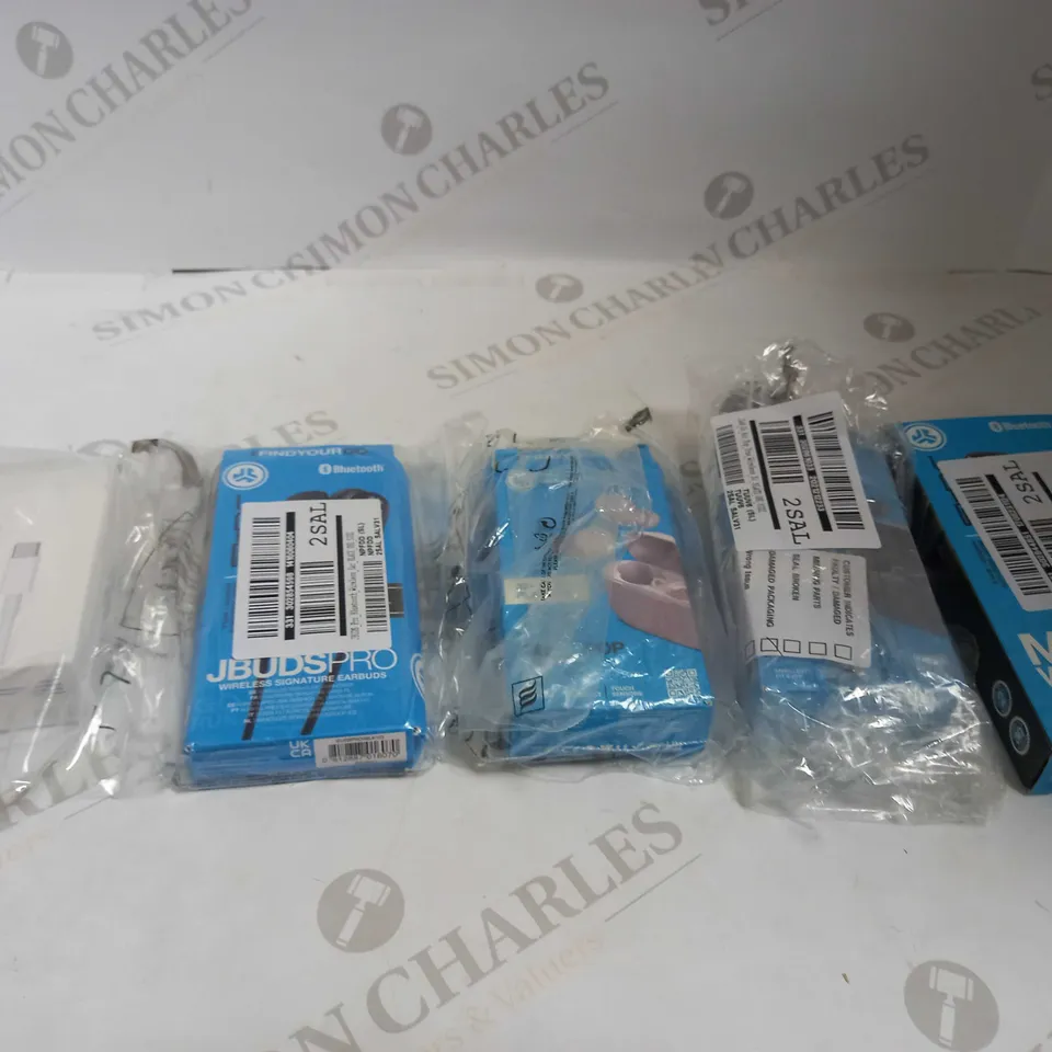 4 BLUETOOTH EARBUDS AND 1 APPLE USB-C CHARGE CABLE 