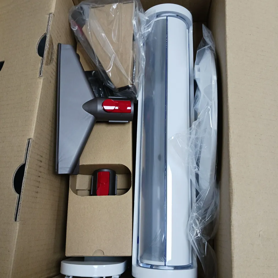 BOXED DYSON CYCLONE V10 DOK 