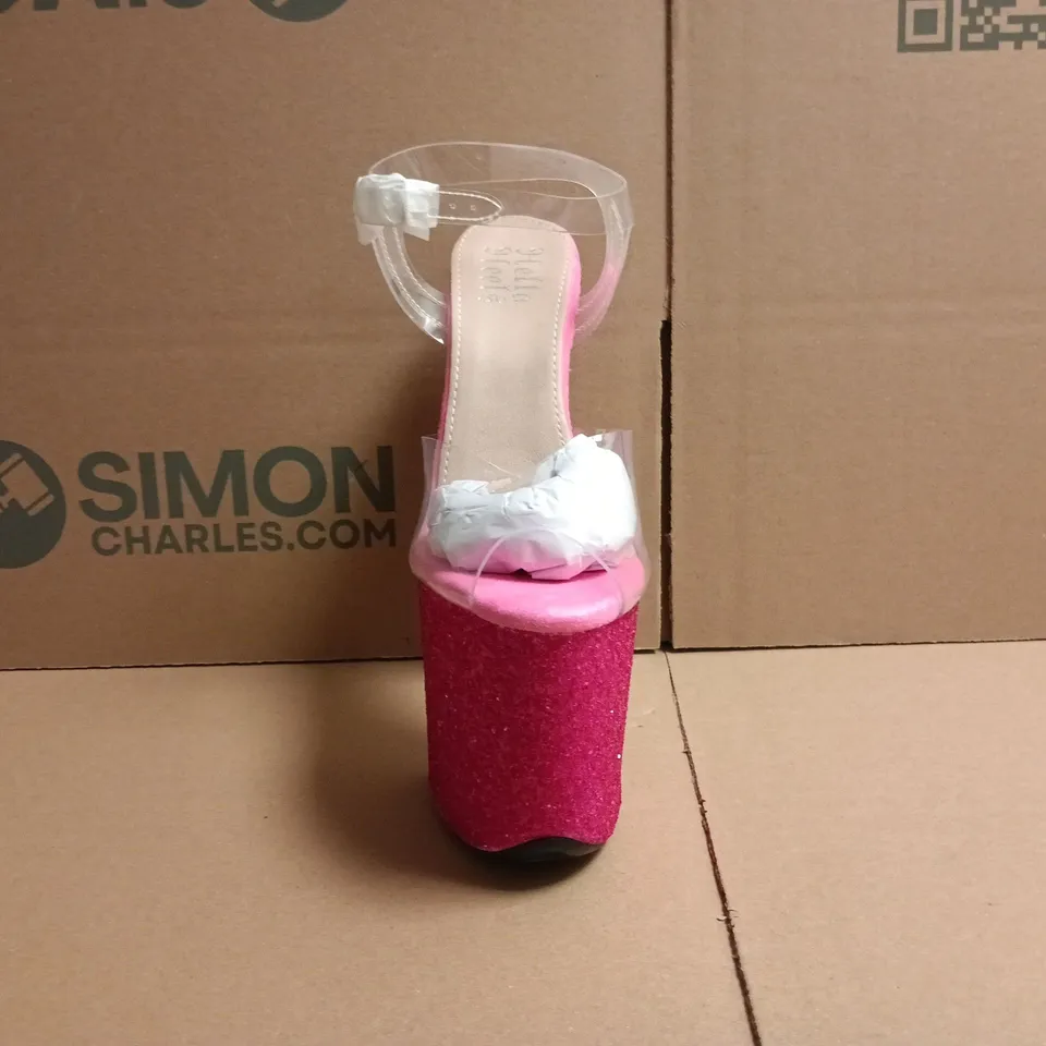 BOXED PAIR OF HELLA HEELS THE GLITTERATI XTRA CLASSIC STILETTO HEELS IN PINK SIZE 5