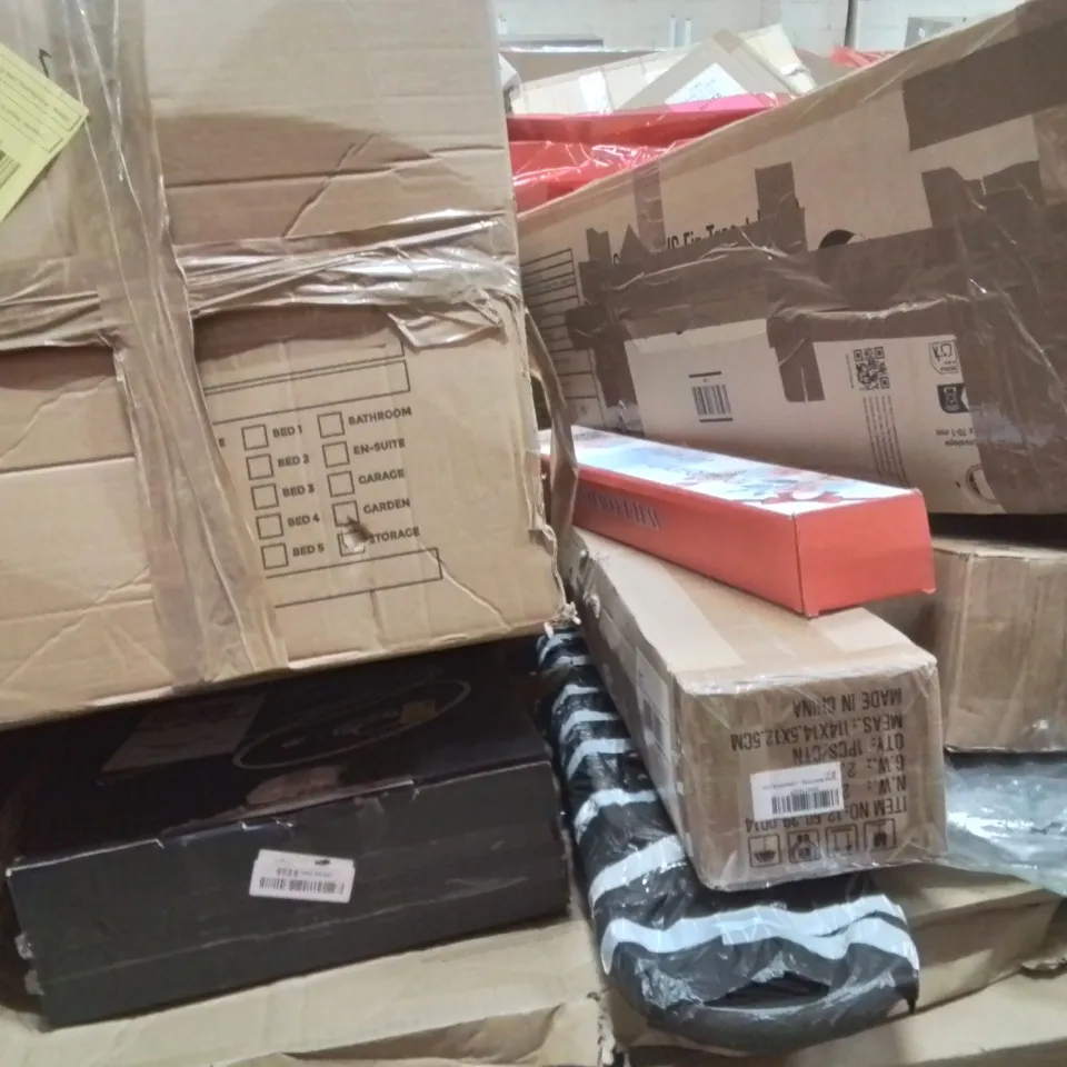 PALLET OF ASSORTED HOUSEHOLD GOODS AND PRODUCTS TO INCLUDE;CEILING LIGHT, 3D PRINTER, WOK PAN,WEAVING LOOM AND OTHER ASSORTED ITEMS...