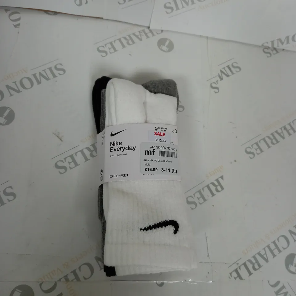 NIKE DRI-FIT SOCKS - X3 - SIZE 8-11