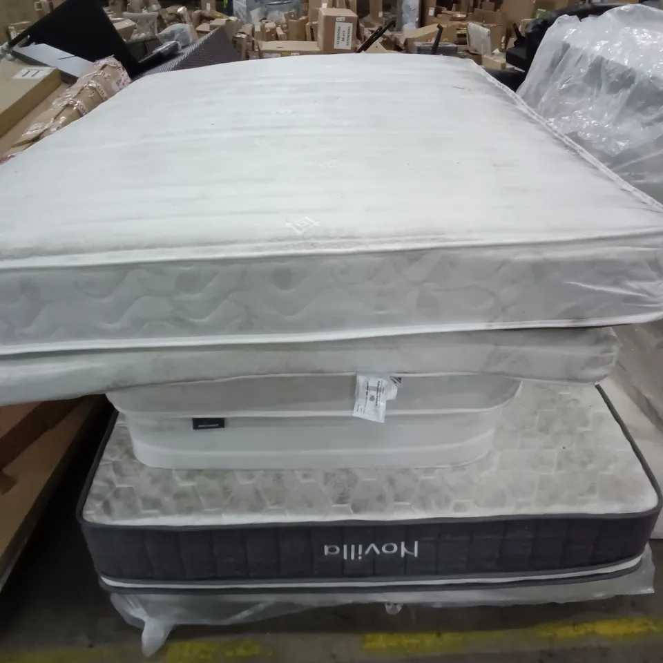 LOT OF 6 ASSORTED MATTRESSES IN VARIOUS SIZES 