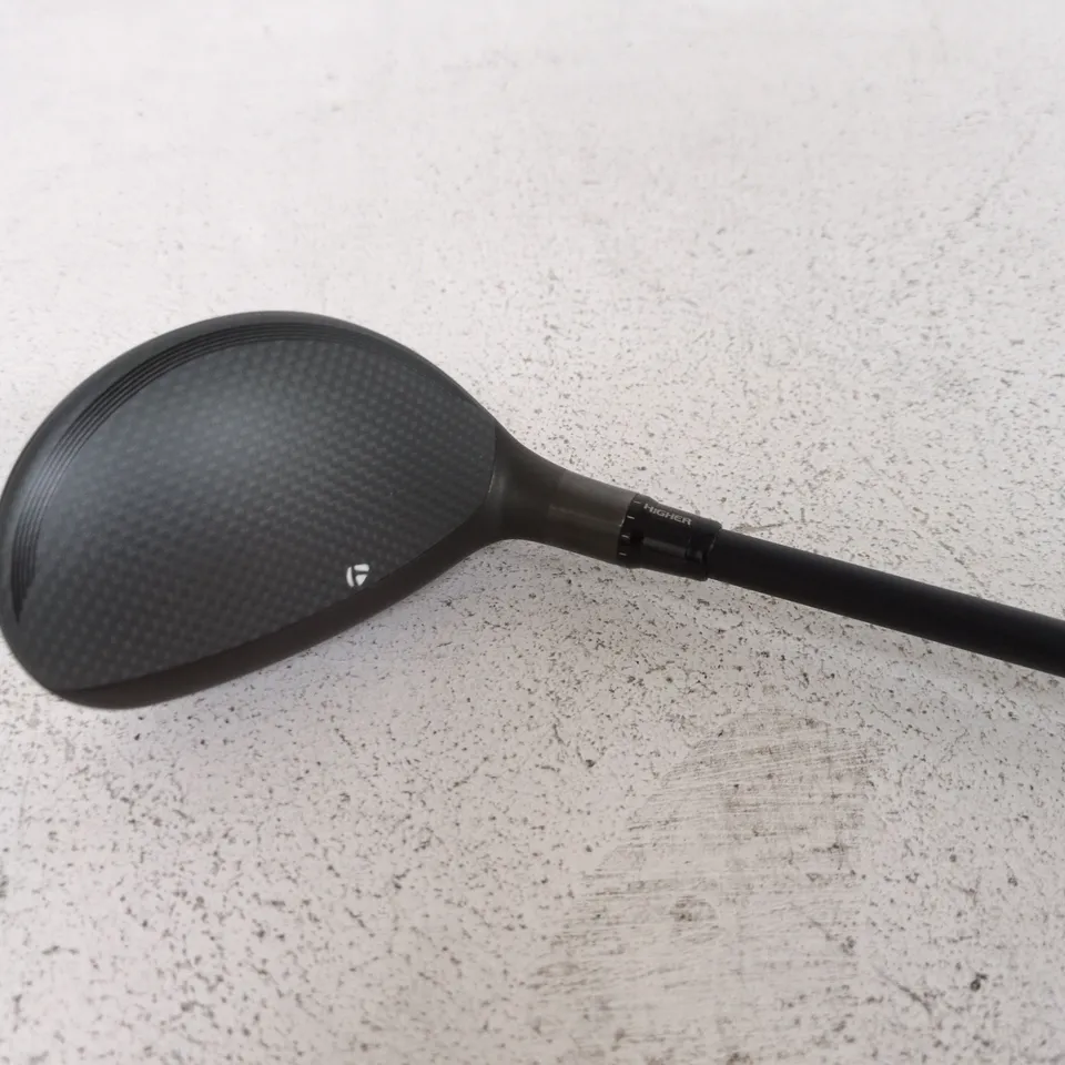 TAYLORMADE Q135 RESCUE 4 22 VENTUS GOLF CLUB WITH COVER