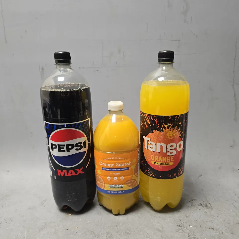 APPROXIMATELY 4 ASSORTED DRINKS ITEMS TO INCLUDE - PEPSI MAX , TANGO ORANGE , ORANGE SQUASH 