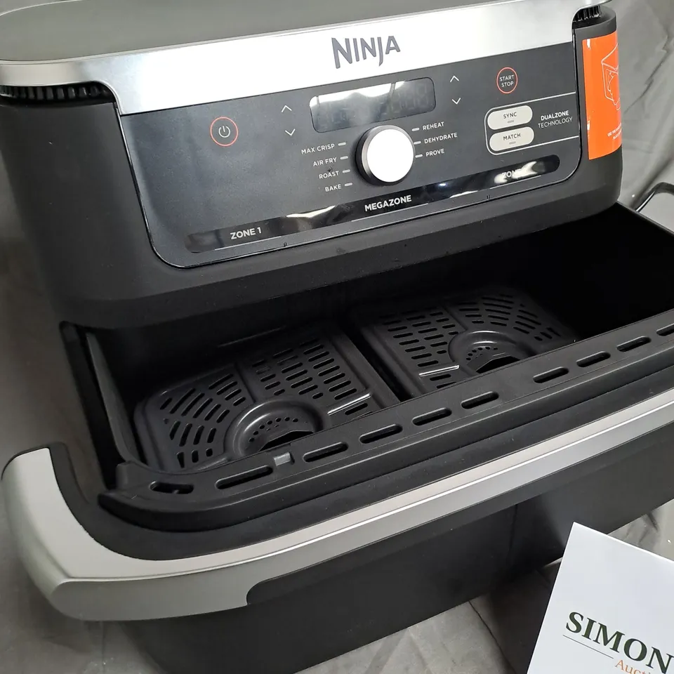 NINJA10.4L FOODI FLEXDRAWER DUAL AIR FRYER IN BLACK AF500UK