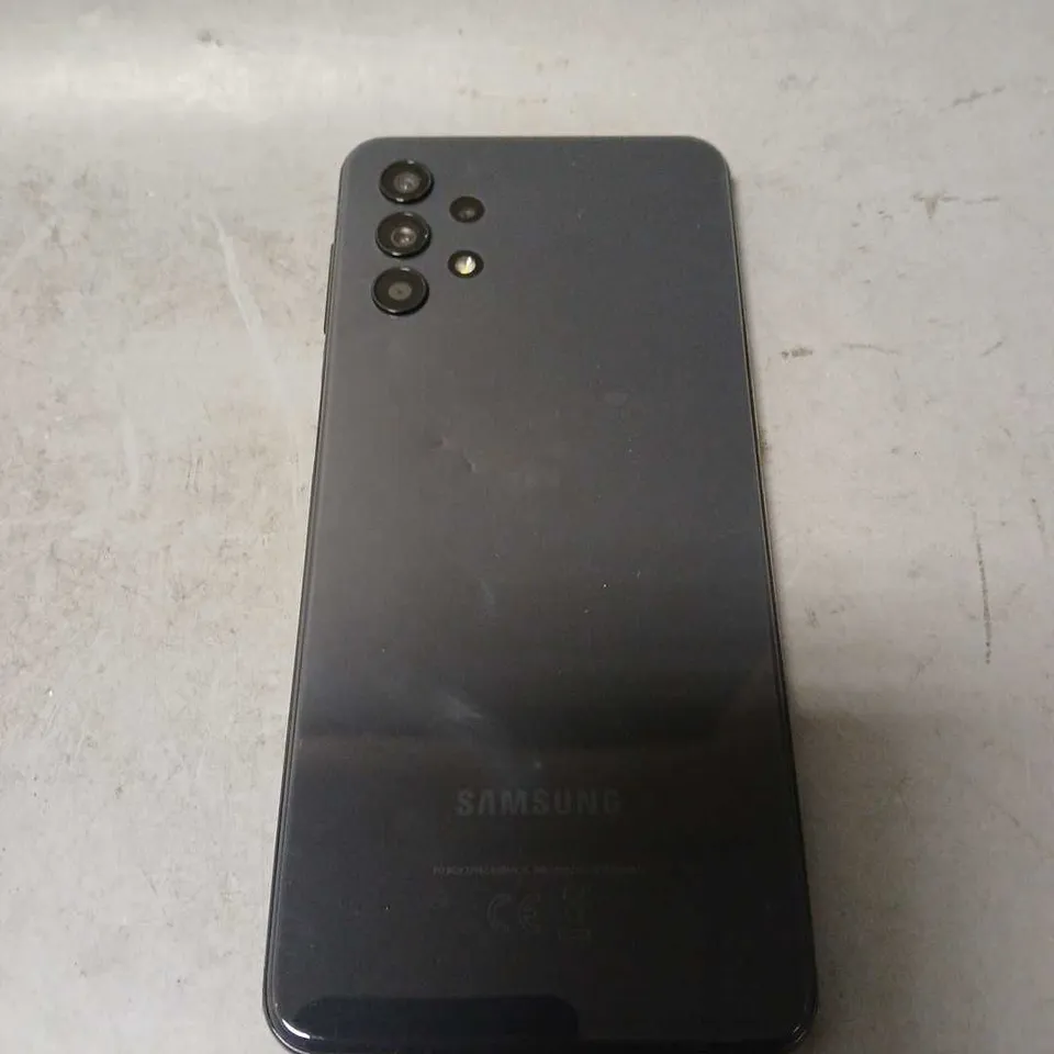 SAMSUNG GALAXY MOBILE PHONE IN GREY