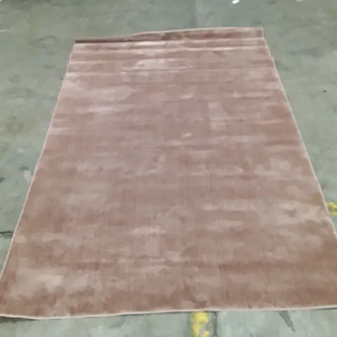 BRONZE SHORT-PILE RUG 225X150 APPROXIMATELY