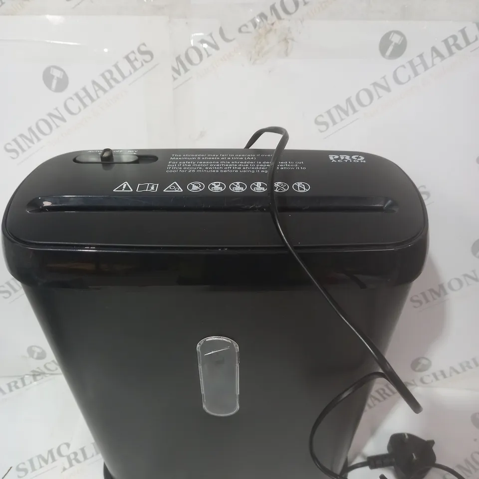 BOXED PRO ACTION 5 SHEET STRIP CUT SHREDDER
