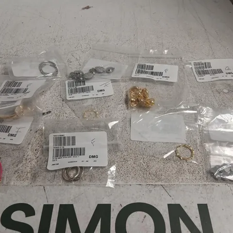 APPROXIMATELY 10 ITEMS OF ASSORTED DIAMONIQUE JEWELLERY