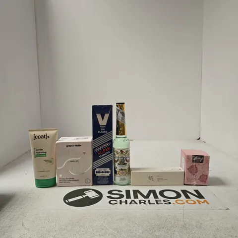 TOTE OF APPROXIMATELY 10 ASSORTED BEAUTY ITEMS INCLUDING COATS CLEANSER, GRACE & STELLA FIRMING EYE MASK AND VIDYUT 200 BLADES