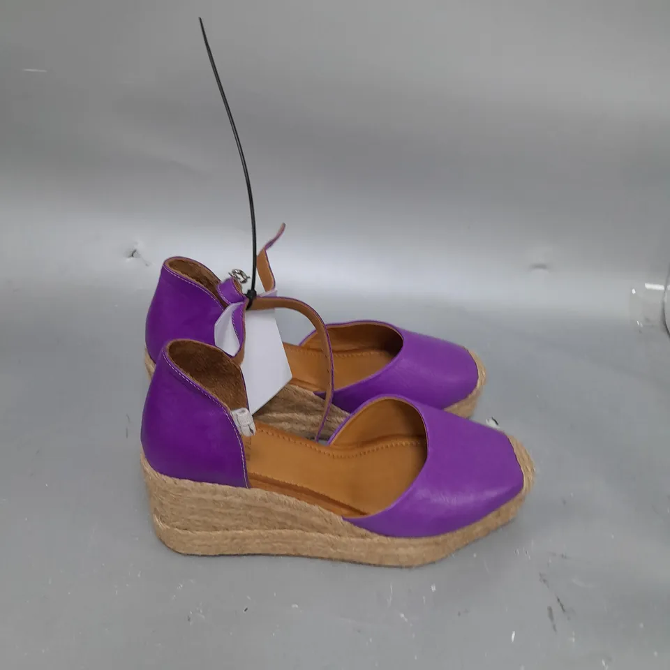 MADA IN PELLE GALIANA WEDGES - PURPLE - SIZE 4
