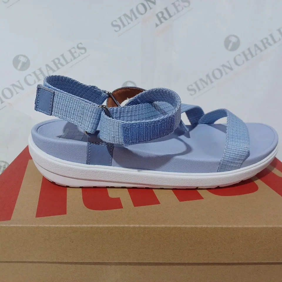 BOXED FITFLOP LOOSH WEBBING Z STRAP SANDALS SIZE 7