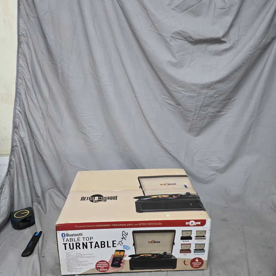 RETRO MUSIQUE BLUETOOTH TABLE TOP TURNTABLE – BOXED