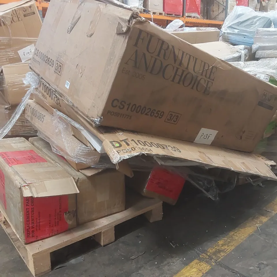 PALLET CONTAINING A VERY LARGE QUANTITY OF ASSORTED DESIGNER FURNITURE PARTS INCLUDING: SOFA PARTS ECT