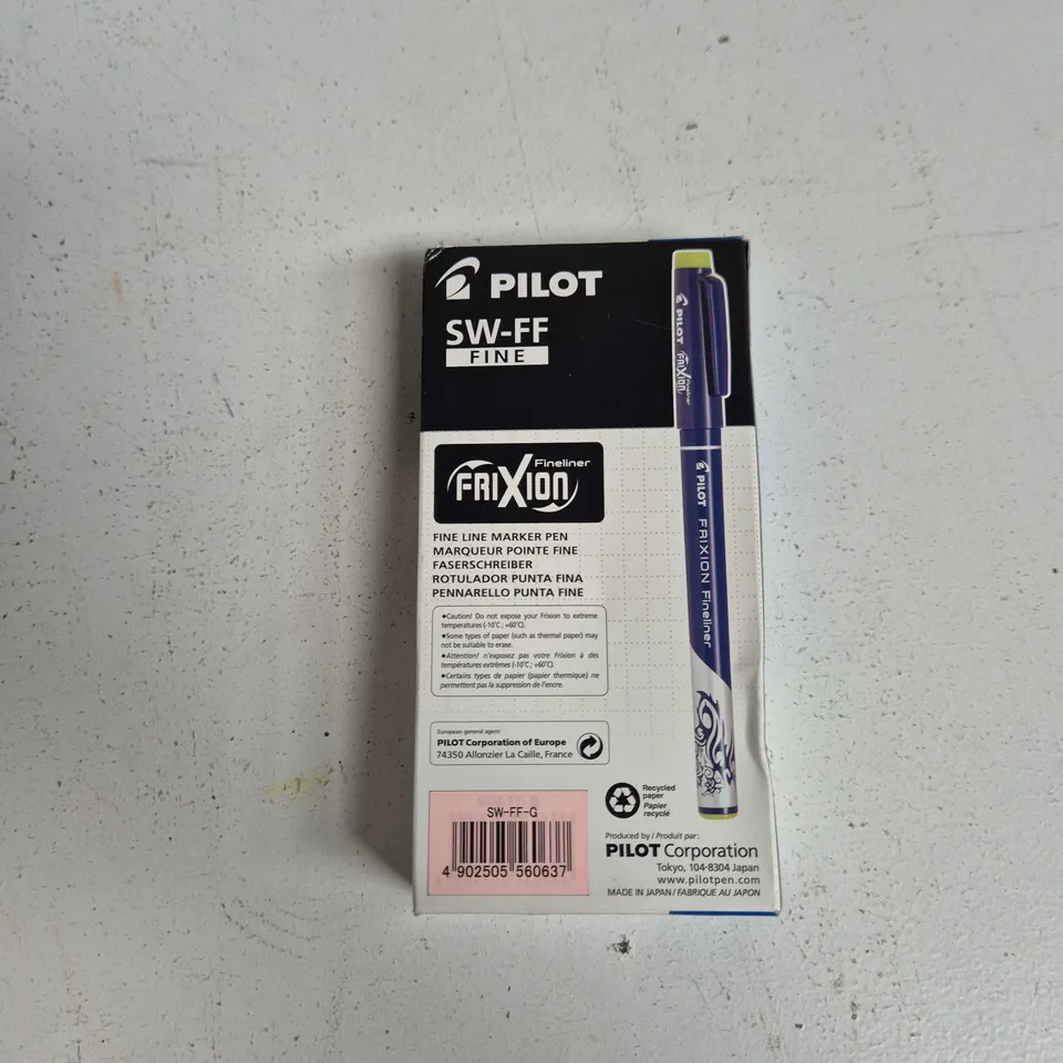 TOTE OF APPROXIMATELY 12 ASSORTED ITEMS TO INCLUDE: PILOT PENS
