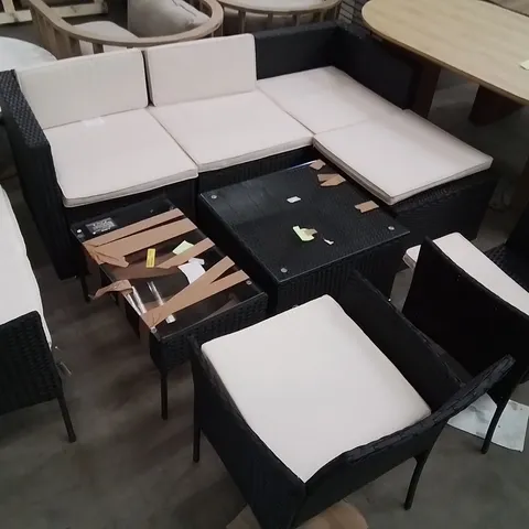 RATTAN PATIO FURNITURE SET WITH CUSHIONS