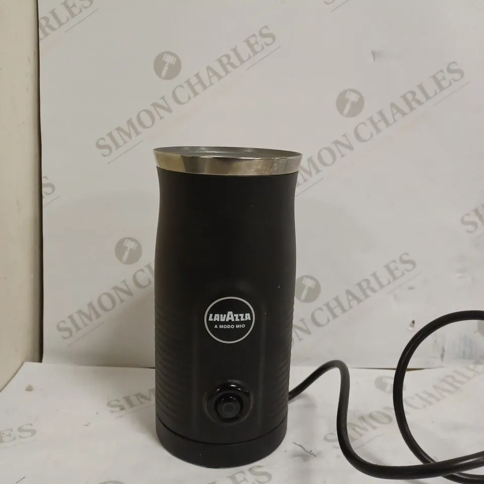 LAVAZZA A MODO MIO MILK EASY FROTHER 