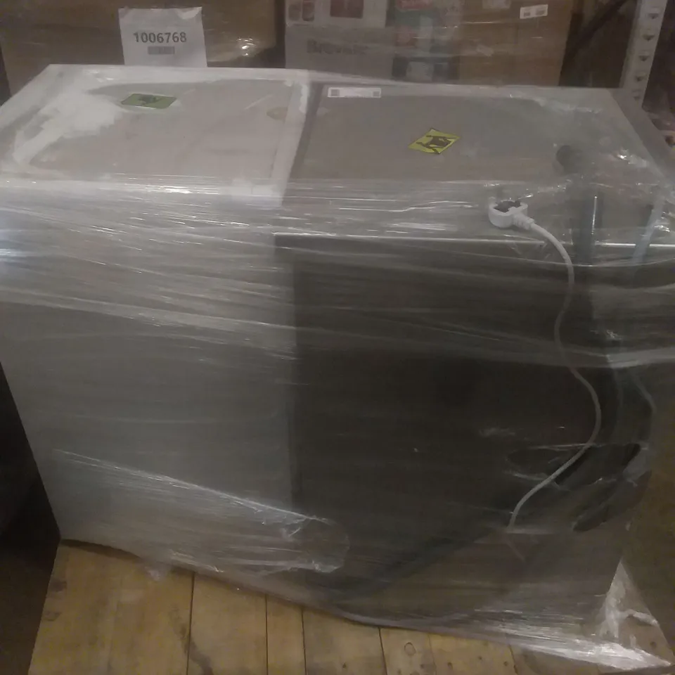 HOOVER HLEC8LG FREESTANDING CONDENSER TUMBLE DRYER AND BELLING FDW150 FREESTANDING DISHWASHER