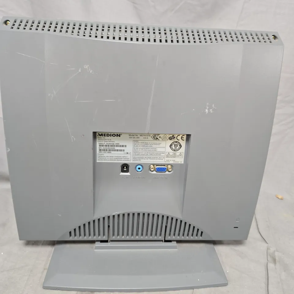 MEDION COMPUTER MONITOR WITH STAND – GREY 